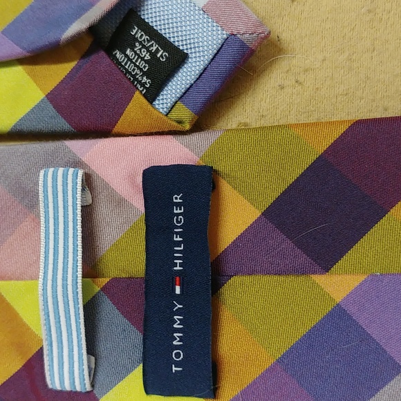 Tommy Hilfiger men's skinny necktie - Picture 2 of 3